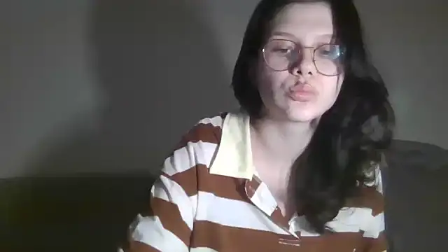 LaVostraDorothy online show from October 12, 2025, 7:02 pm