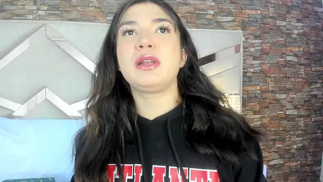 Snapshot of Valery_Brand chatting on September 26, 2025, 1:04 pm Valery Brand online show from September 26, 2025, 1:04 pm