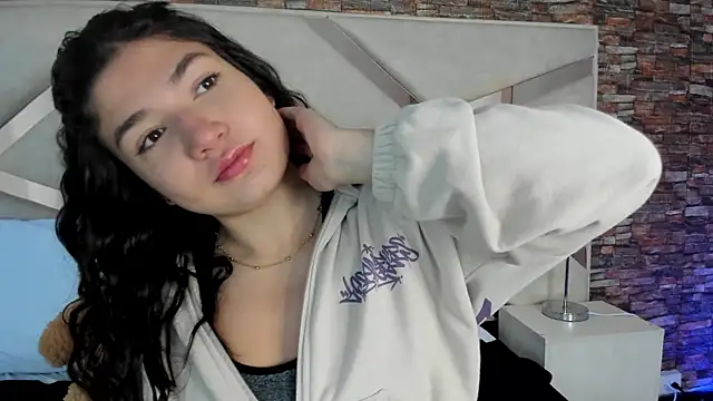 Snapshot of Valery_Brand chatting on September 29, 2025, 11:26 am Valery Brand online show from September 29, 2025, 11:26 am