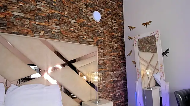 Snapshot of Valery_Brand chatting on October 7, 2025, 12:46 pm Valery Brand online show from October 7, 2025, 12:46 pm