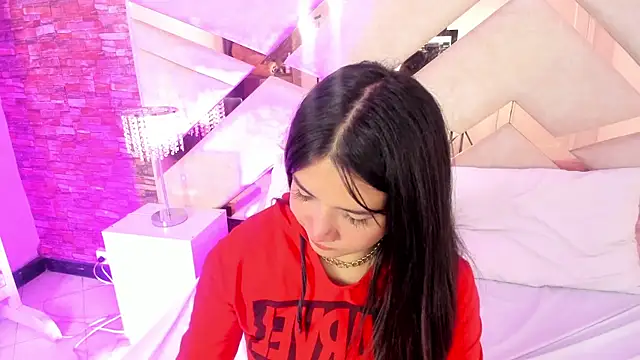 Snapshot of Valery_Brand chatting on October 22, 2025, 12:27 pm Valery Brand online show from October 22, 2025, 12:27 pm