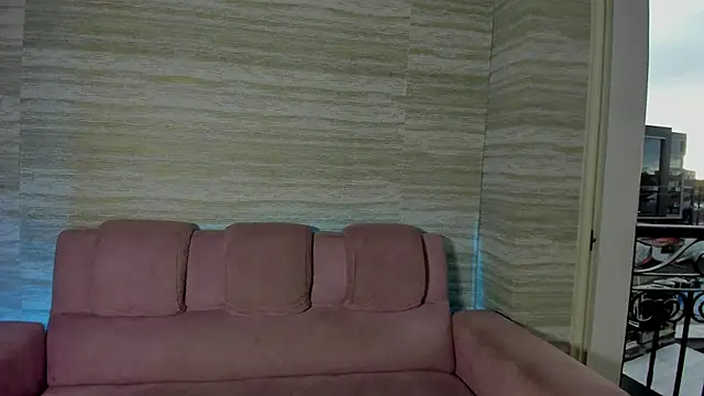 Dani rivass online show from November 25, 2025, 11:32 am