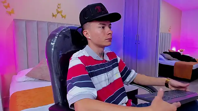 Nascary Fox online show from January 6, 2026, 7:06 pm