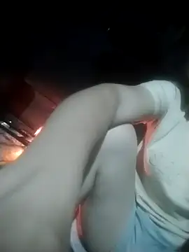   min20   online show from September 18, 2025, 10:56 pm