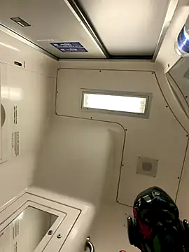 Snapshot of Vikehim chatting on November 16, 2025, 4:18 am Vikehim online show from November 16, 2025, 4:18 am