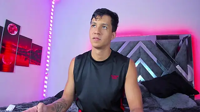 Robertmiller21 online show from September 24, 2025, 4:38 am