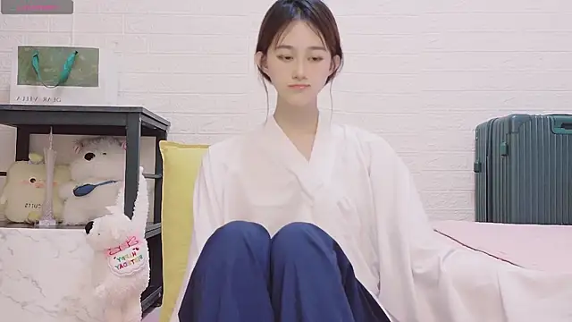 Snapshot of marina-cutegirll chatting on October 2, 2025, 12:01 pm marina-cutegirll online show from October 2, 2025, 12:01 pm