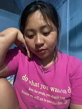 maianhcute online show from April 8, 2026, 11:32 am