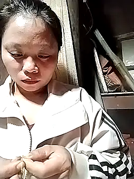 venu00 online show from November 3, 2025, 9:54 am