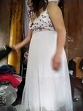 venu00 online show from March 1, 2026, 2:24 am