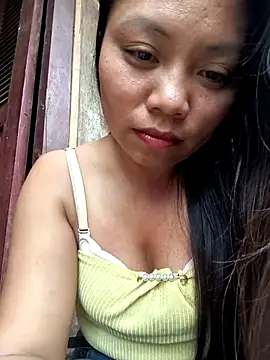 venu00 online show from May 23, 2026, 2:39 am