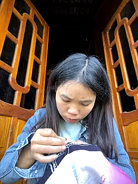 Ngoc-bbi online show from November 23, 2025, 12:54 am