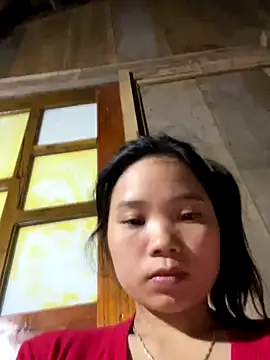 Ngoc-bbi online show from December 14, 2025, 2:33 pm