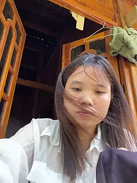 Ngoc-bbi online show from March 30, 2026, 4:35 am