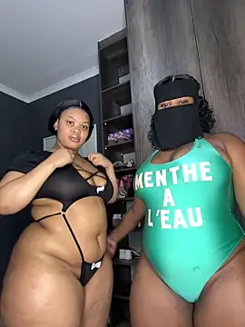 Ebony Warlock  online show from February 17, 2026, 8:26 pm