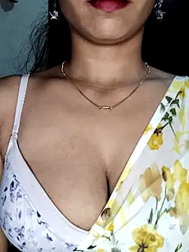 Savita2310 online show from November 27, 2025, 6:10 pm