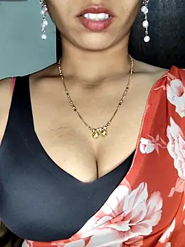 Savita2310 online show from December 21, 2025, 4:14 pm