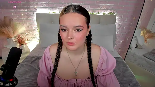 HeyMary online show from September 19, 2025, 5:09 am