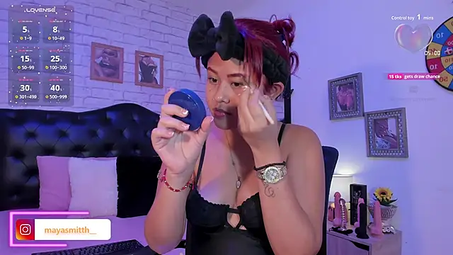 MAYASMITH   online show from September 14, 2025, 1:49 am