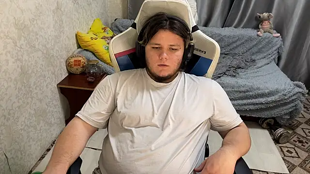 desiredude9 online show from September 24, 2025, 7:50 pm