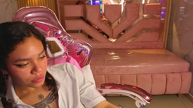 Canela s1 online show from September 21, 2025, 8:16 am