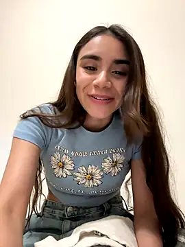 Snapshot of Ariovalle chatting on September 13, 2025, 5:07 am Ariovalle online show from September 13, 2025, 5:07 am