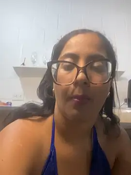 Snapshot of Jessyivonne chatting on November 4, 2025, 3:38 am Jessyivonne online show from November 4, 2025, 3:38 am