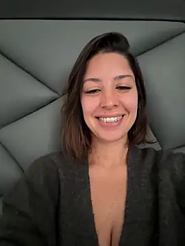 luvely online show from April 3, 2026, 7:34 pm