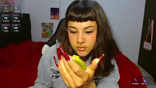 Divinejewel444 online show from September 29, 2025, 9:03 am