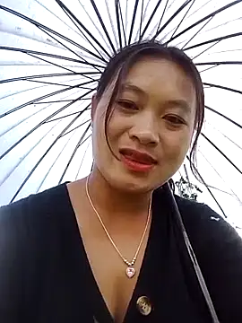 lusy-bae online show from September 15, 2025, 1:38 am