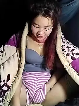 lylylove online show from December 21, 2025, 8:16 pm