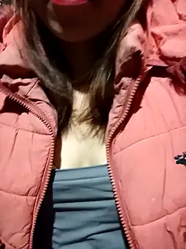 Ngocmi909 online show from November 22, 2025, 10:53 pm