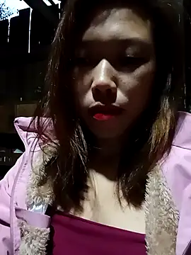 Ngocmi909 online show from November 23, 2025, 11:04 pm