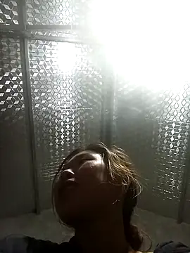 Ngocmi909 online show from February 7, 2026, 3:16 pm