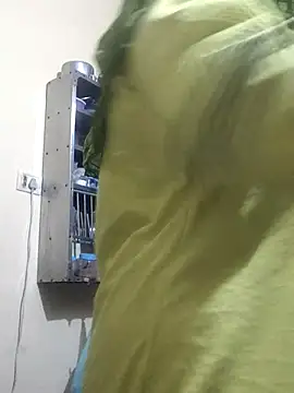 ARPITAGOYAL143 online show from November 19, 2025, 5:51 am