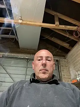 Richmcgee online show from April 28, 2026, 7:19 pm