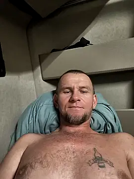 RoadDaddyXL online show from September 24, 2025, 2:48 am