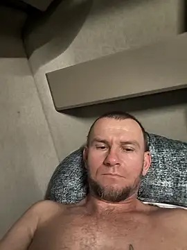 RoadDaddyXL online show from October 5, 2025, 3:05 am