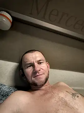 RoadDaddyXL online show from October 22, 2025, 3:23 pm