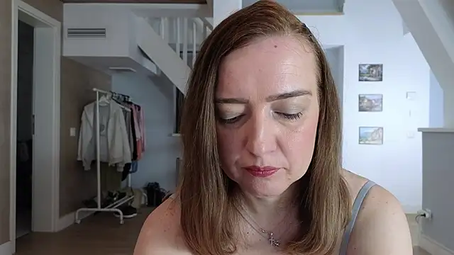 Blue Angel Sweet online show from April 15, 2026, 3:13 am