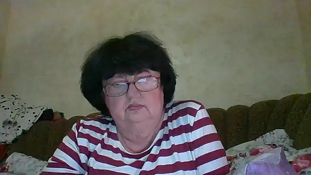 MilaSky5303 online show from November 17, 2025, 2:56 pm