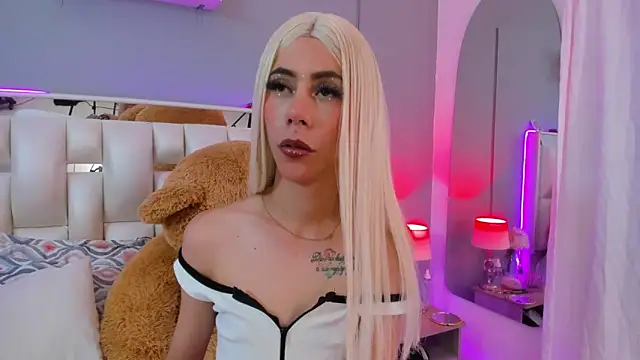 Darlyn tenderhot   online show from October 22, 2025, 11:48 pm