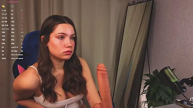 Tiny  Toon online show from October 17, 2025, 6:16 am