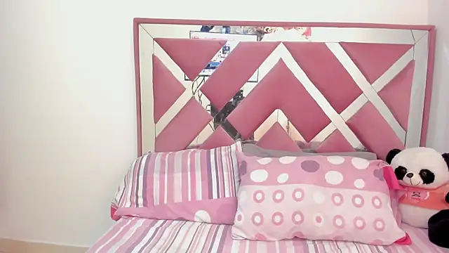 bellalumi online show from April 9, 2026, 11:04 am