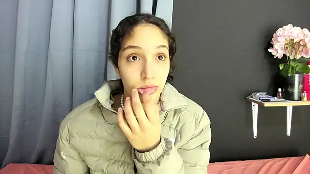 TeensNews18 online show from November 3, 2025, 1:01 pm