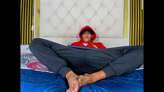 Snapshot of Just18Jake chatting on September 26, 2025, 6:12 pm Just18Jake online show from September 26, 2025, 6:12 pm