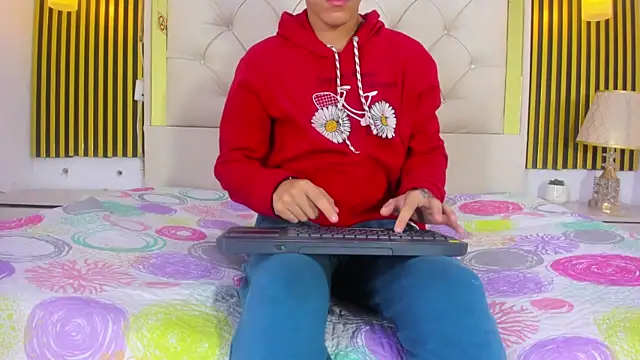 Snapshot of Just18Jake chatting on September 30, 2025, 6:13 pm Just18Jake online show from September 30, 2025, 6:13 pm