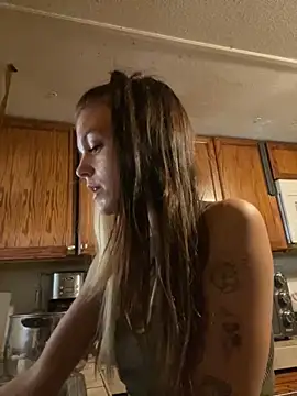 Snapshot of ittybittymeryssa chatting on November 4, 2025, 9:03 pm ittybittymeryssa online show from November 4, 2025, 9:03 pm