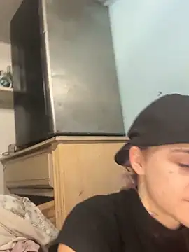 Snapshot of ittybittymeryssa chatting on December 18, 2025, 10:49 pm ittybittymeryssa online show from December 18, 2025, 10:49 pm