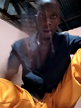 RAWFREAKYVERSE online show from April 2, 2026, 5:43 pm